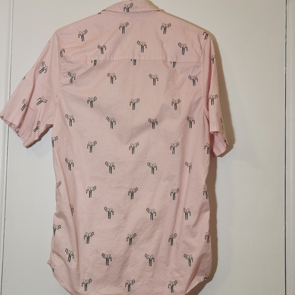 Pink flamingo short sleeved Old Navy buttoned shirt. - Picture 2 of 2